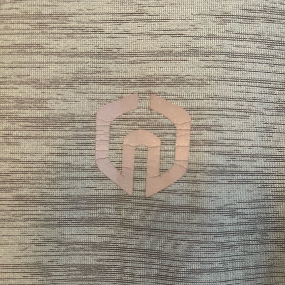 Short Sleeve Lightweight Hoodie - Picture 3 of 4